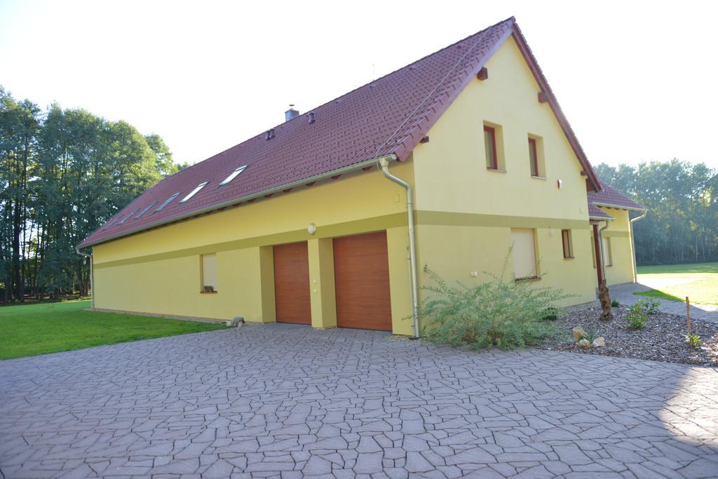 Penzion U Blatce Hotel Nové Hrady Екстериор снимка