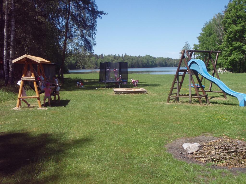 Penzion U Blatce Hotel Nové Hrady Екстериор снимка